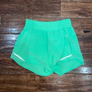 Hotty Hot High-Rise Lined Short 4”